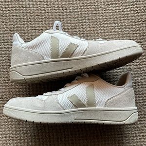 Veja V-10 Ripstop White/Natural